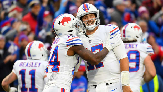 stefon diggs josh allen 323